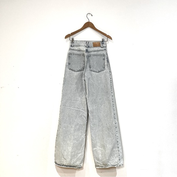 zara high waisted denim pants with flared leg - Picture 3 of 6